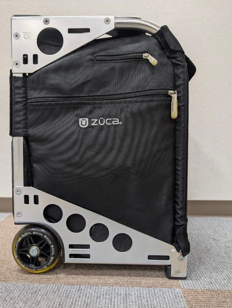 い*ー様 【美品】ZÜCA 座れるキャリーバッグ