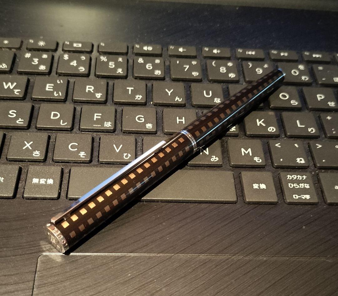 美品　ルイヴィトン　キャップ式ボールペン　ジェットラックダミエ　ローラーボール