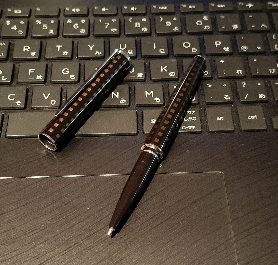 美品　ルイヴィトン　キャップ式ボールペン　ジェットラックダミエ　ローラーボール