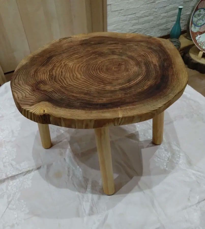 杉の輪切り円形ローテーブル㉔　桜❕桜様樹齢約70年杉の年輪が綺麗