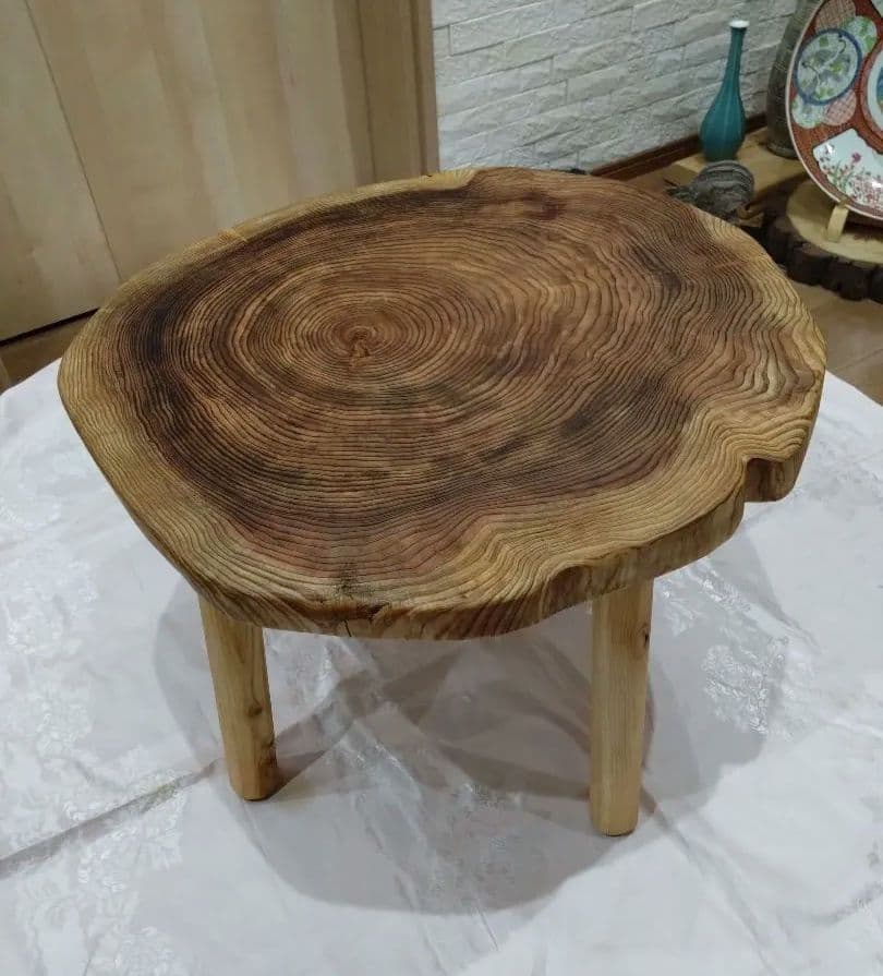 杉の輪切り円形ローテーブル㉔　桜❕桜様樹齢約70年杉の年輪が綺麗