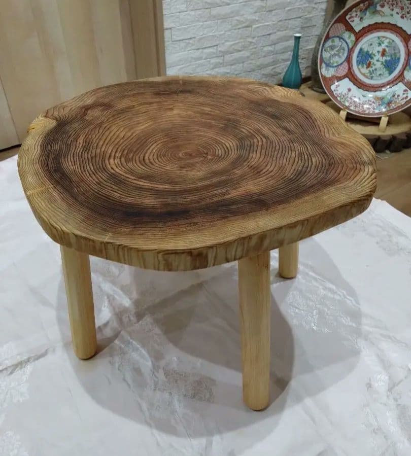杉の輪切り円形ローテーブル㉔　桜❕桜様樹齢約70年杉の年輪が綺麗