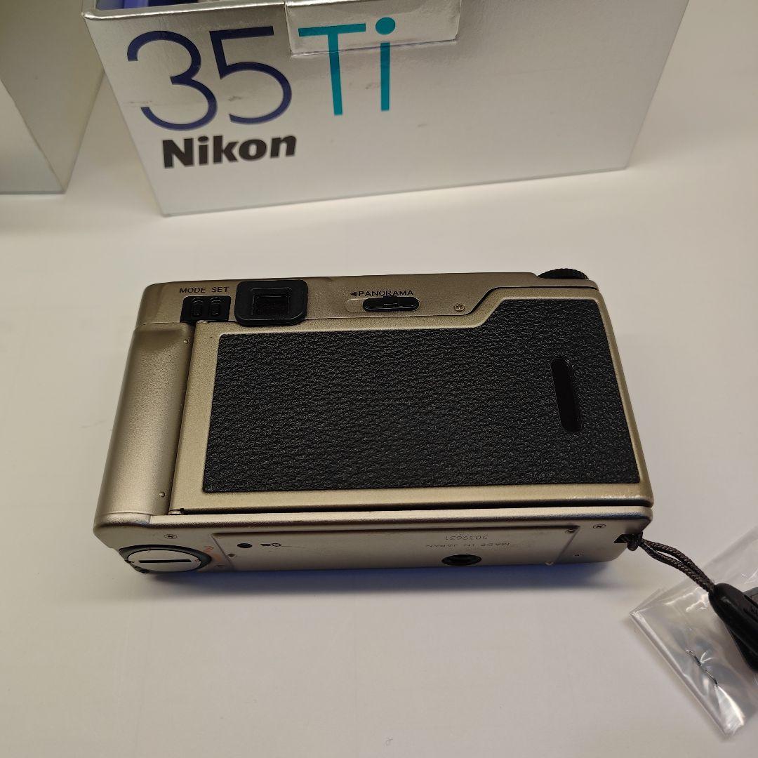 Nicon 35Ti コンパクトカメラ