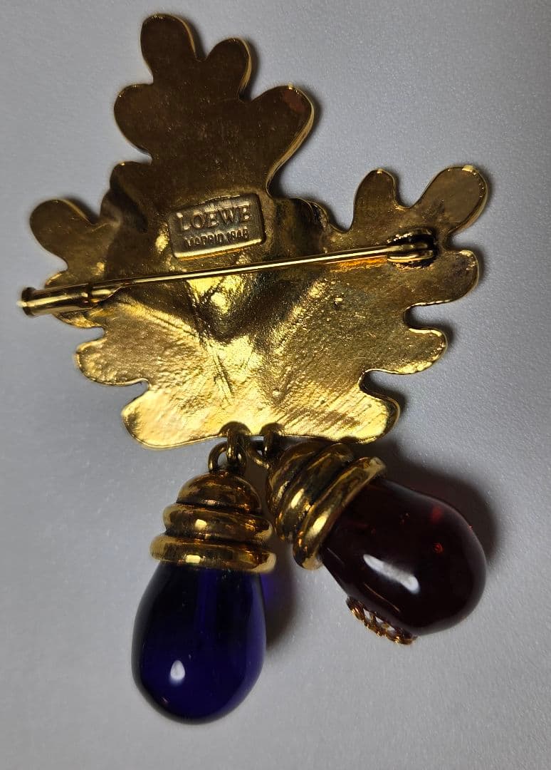 ヴィンテージ LOEWE ロエベ ピンブローチ 木の実 GOLD