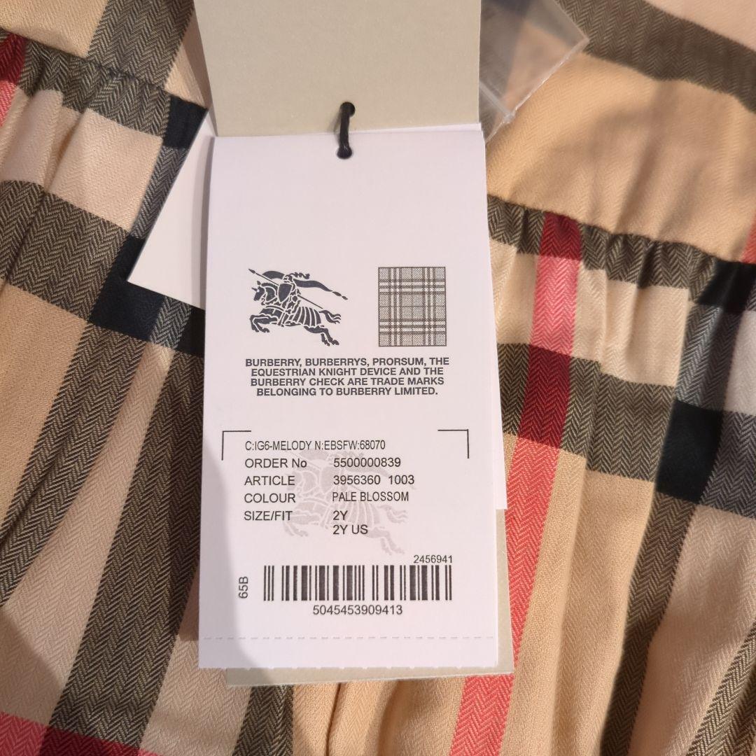 バーバリー　BURBERRY　チェック　コート　90〜95ｃｍ　2Y　新品未使用