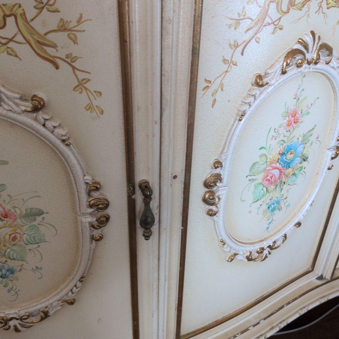 コッペ アイボリー フローラルペイント キャビネット