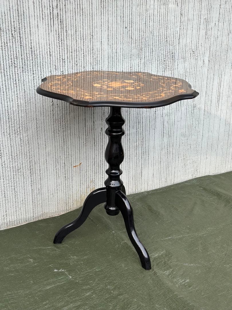 【サイドテーブル】イタリア　象嵌細工　コーヒーテーブル　花台　飾り台　インテリア