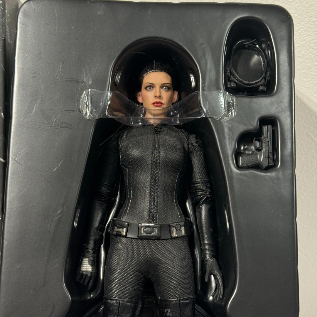 ホットトイズ セリーナ・カイル キャットウーマン フィギュア