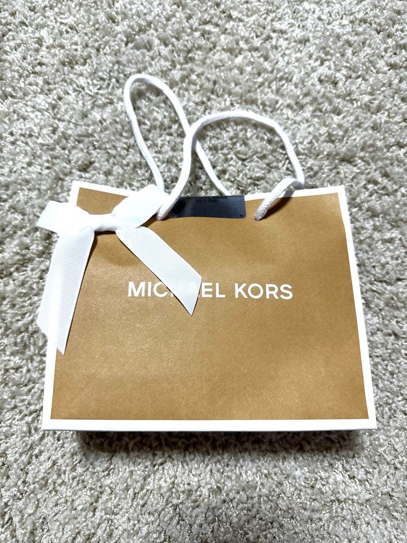 MICHAEL KORS ピンク 二つ折り財布 新品未使用
