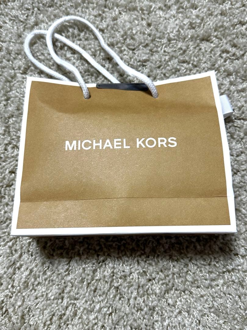 MICHAEL KORS ピンク 二つ折り財布 新品未使用