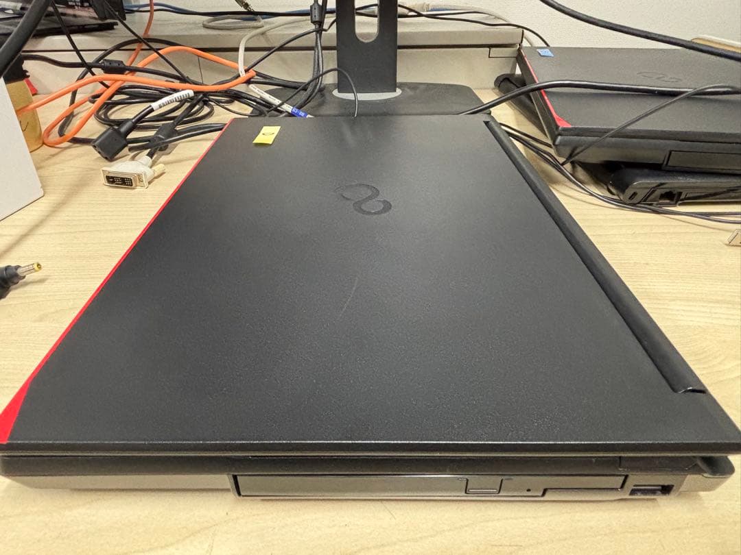 富士通Lifebook A579/BX i5-8265U D