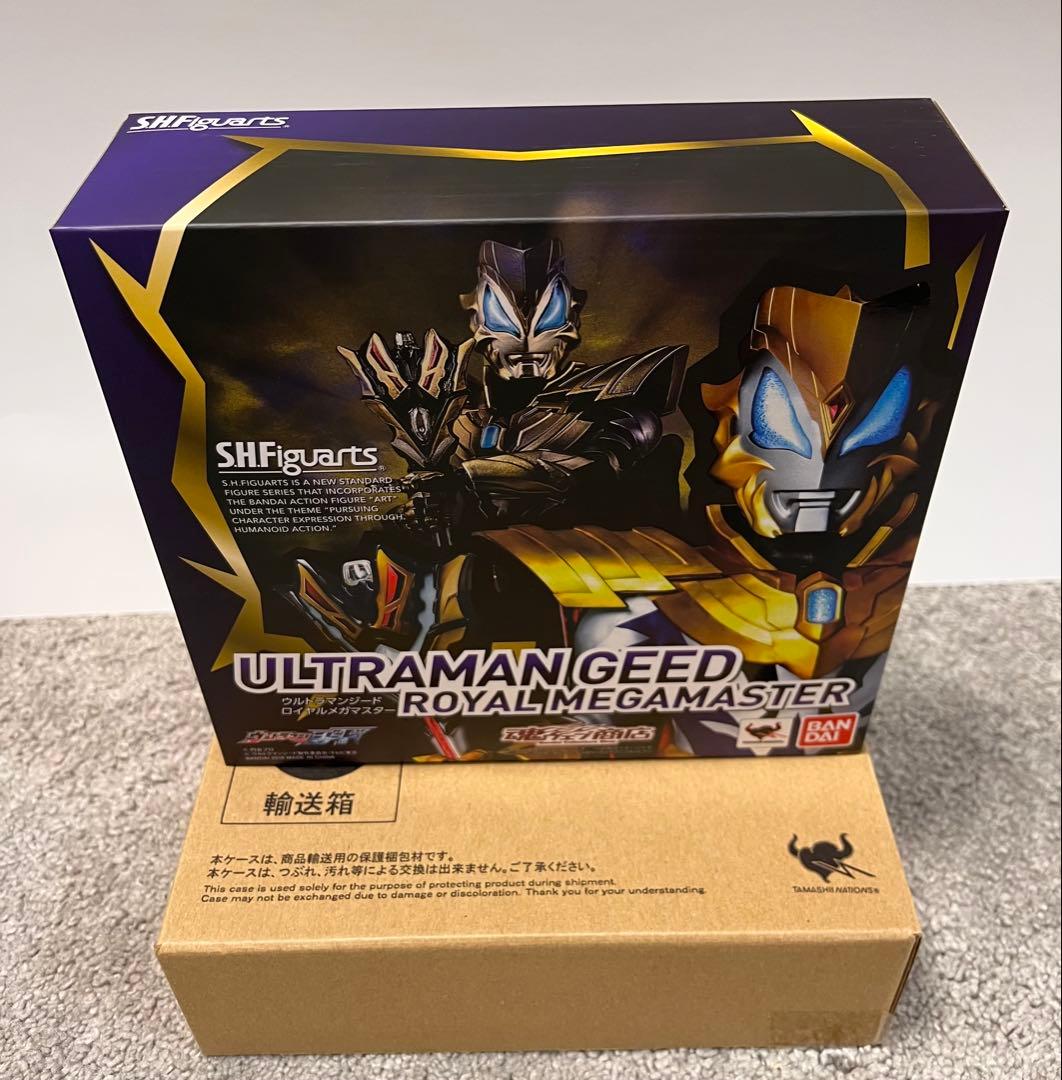【未開封未使用】バンダイ　ウルトラマンジード ロイヤルメガマスター【輸送箱付】