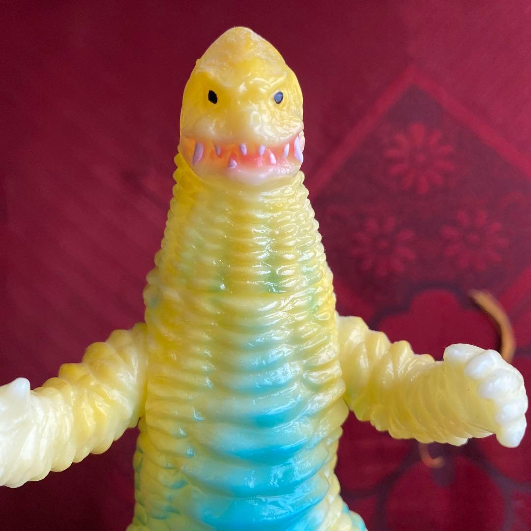 ヤモマーク　レッドキング