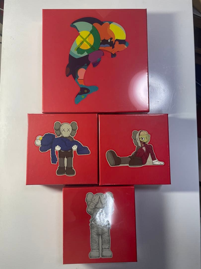 新品未開封　KAWS TOKYO FIRSTパズル4種セット