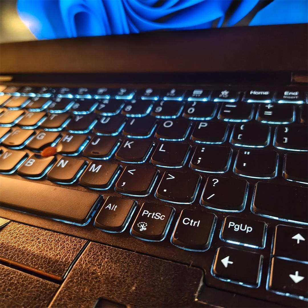 ThinkPad L13 Gen2 第11世代 i5 16GB/256GB 英語