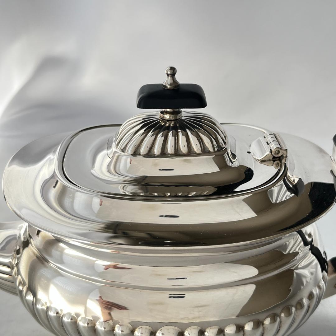 【英国】 ハーフリブのティーサービス 4点 ティーポット　コーヒーポット