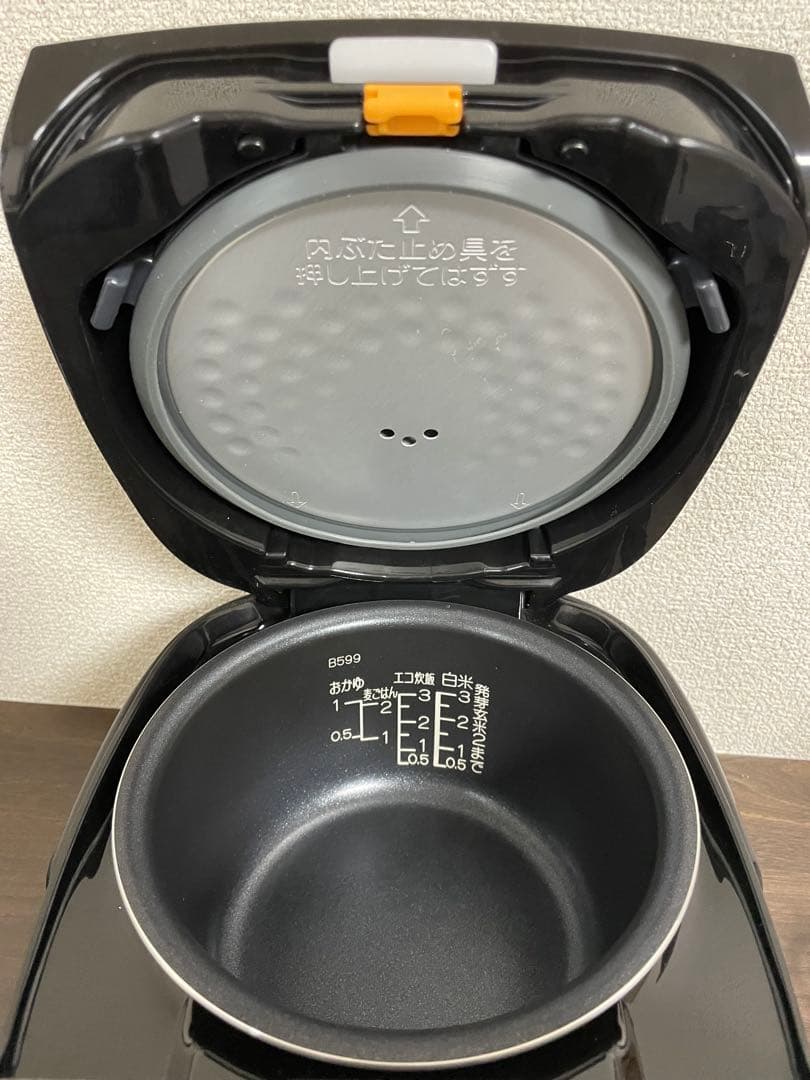 【未使用品】象印炊飯ジャー 極め炊きNL-BD05 ブラック 3合サイズ