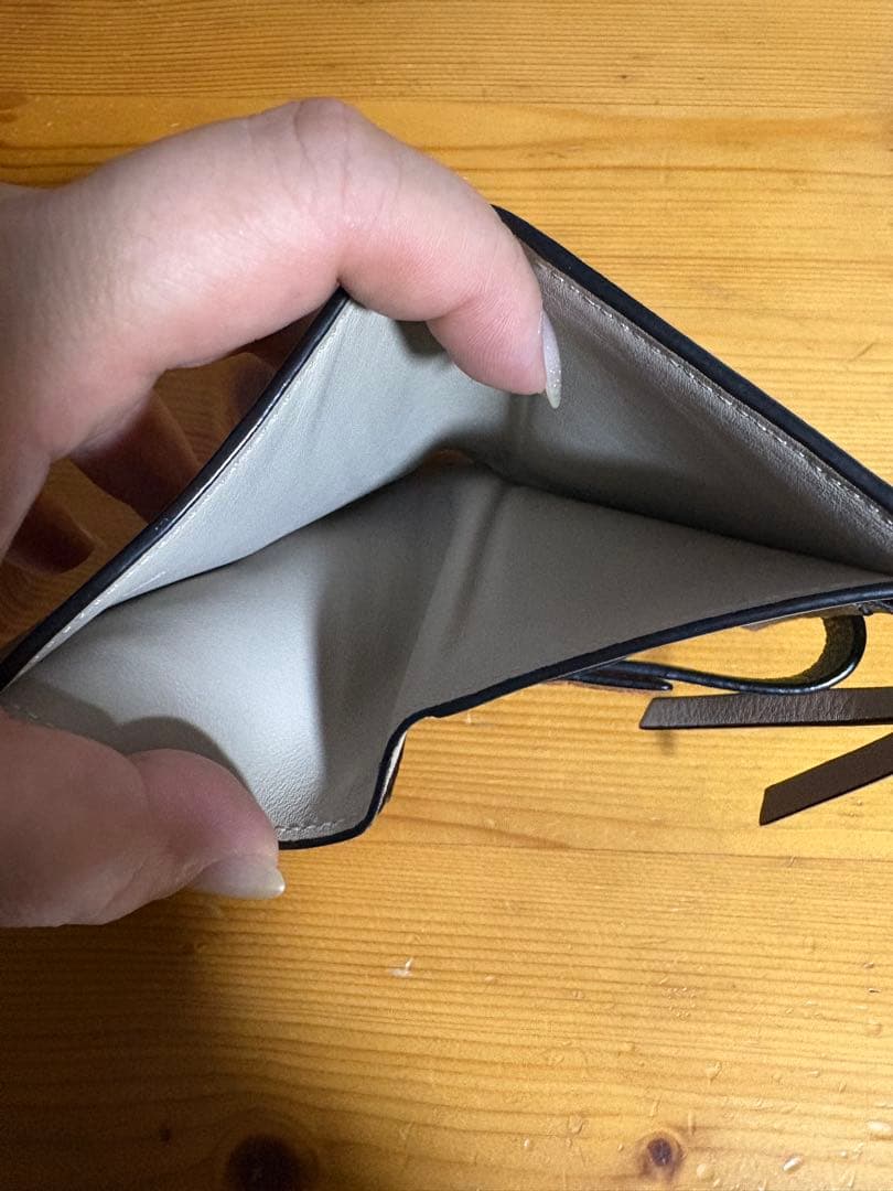 【美品】LOEWE 二つ折り財布 スリムジップバイフォールドウォレット