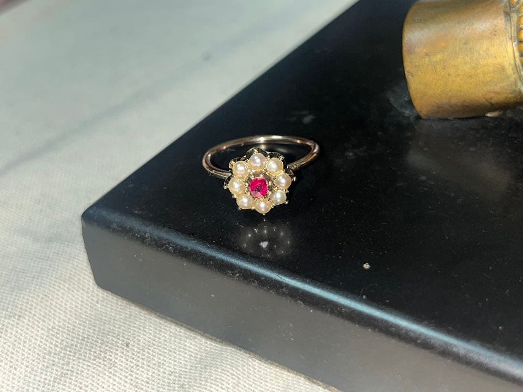 チロルヴィンテージ9Kルビー＆パール英国アンティークリング