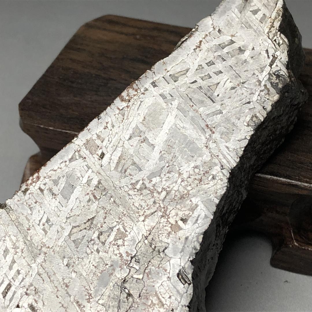 アルタイ隕石　 鉄隕石　メテオライト鉄隕石　原石 　重さ約286ｇ