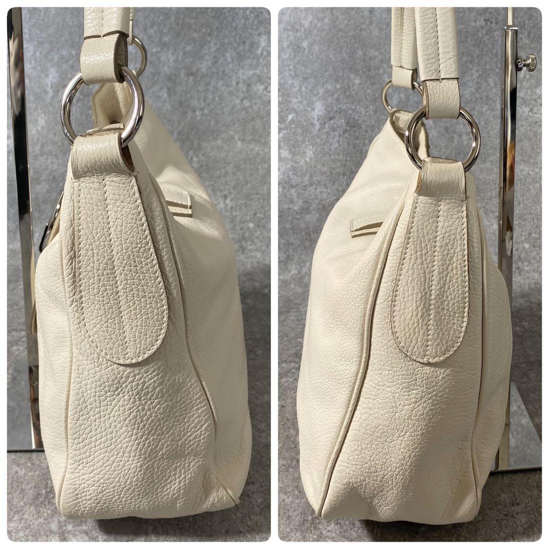 新品　FURLA フルラ　ワンショルダーバッグ　ホーボー　レザー　アイボリー