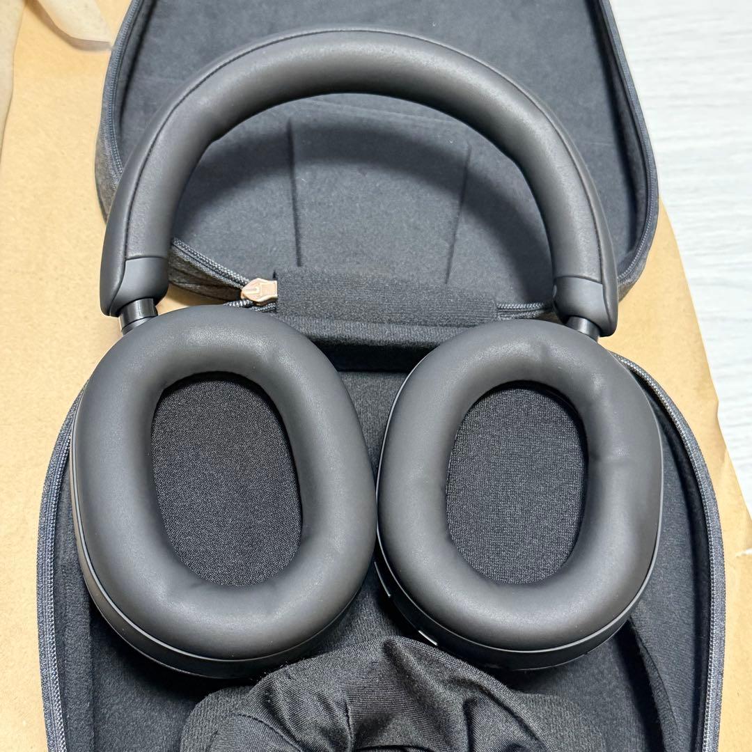 美品 SONY WH-1000XM5 ヘッドホンカバー付き