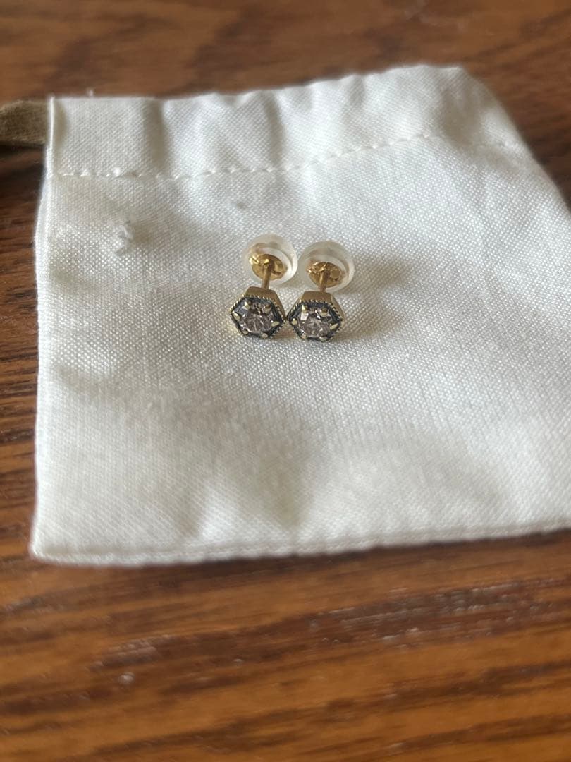 satomi kawakita ピアス　３.5ミリサイズ