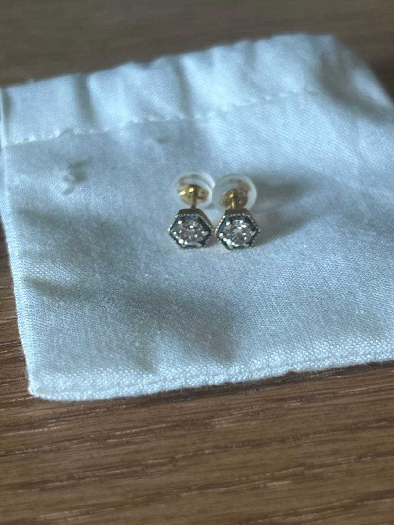 satomi kawakita ピアス　３.5ミリサイズ