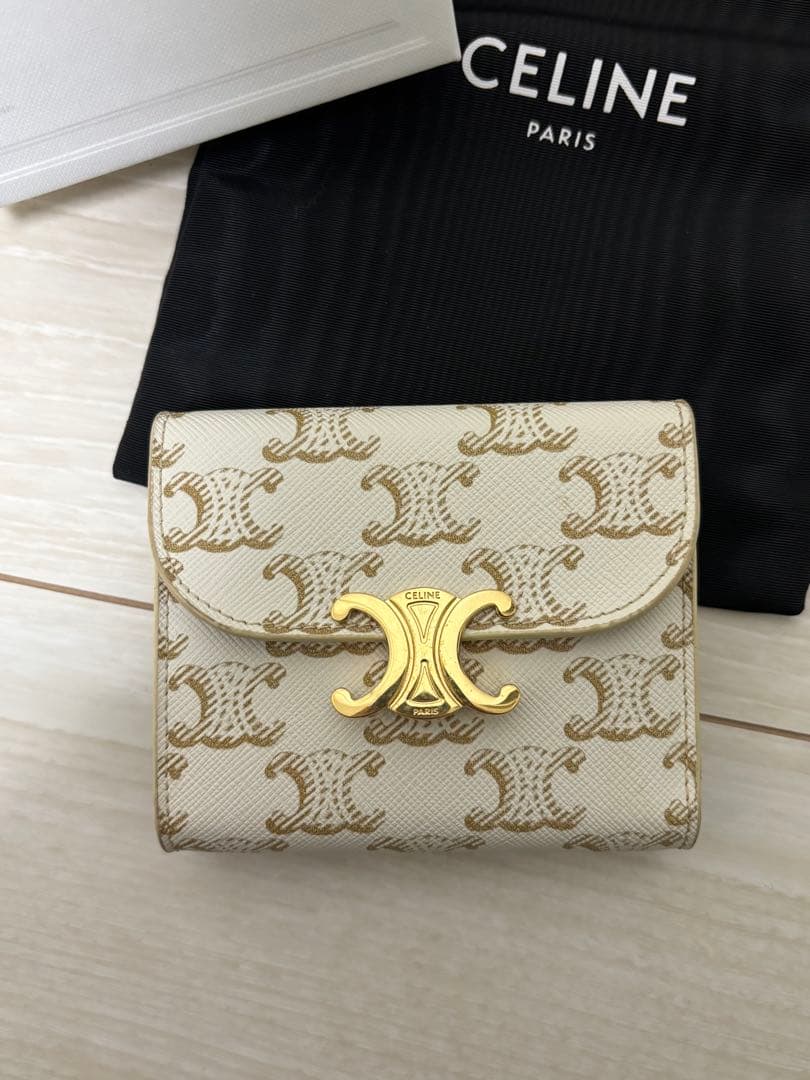 た*ぽ様 CELINE 三つ折り財布 ホワイト・ゴールド
