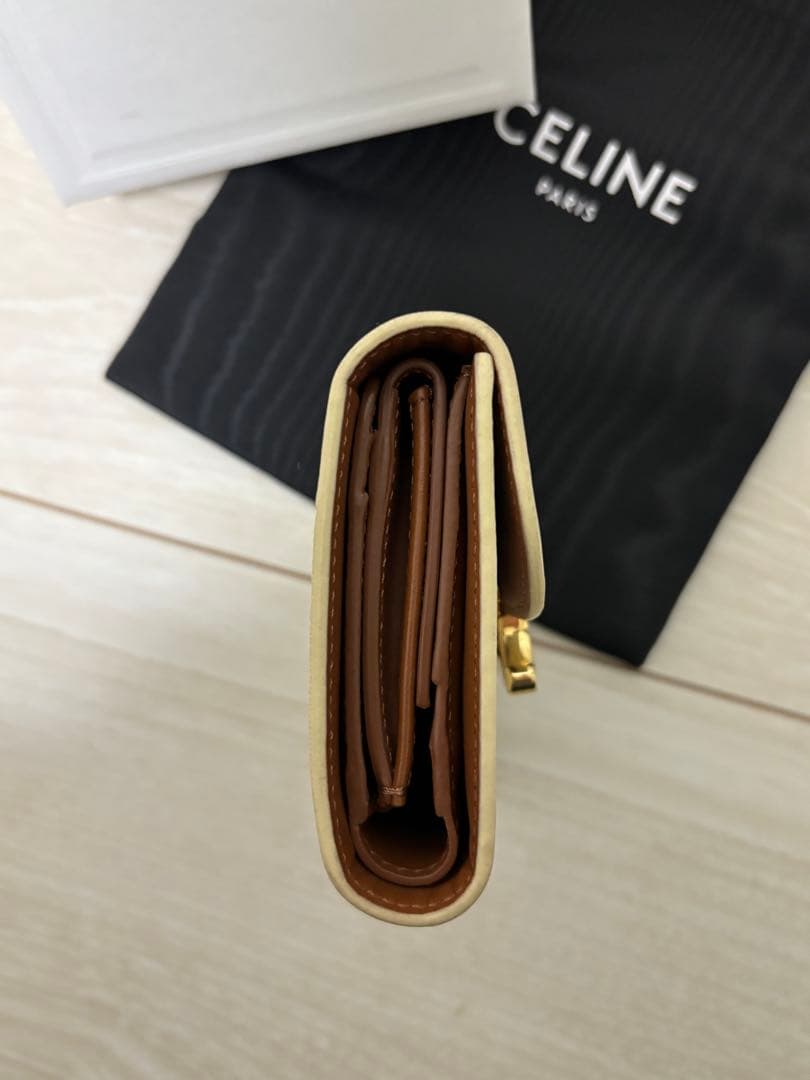 た*ぽ様 CELINE 三つ折り財布 ホワイト・ゴールド