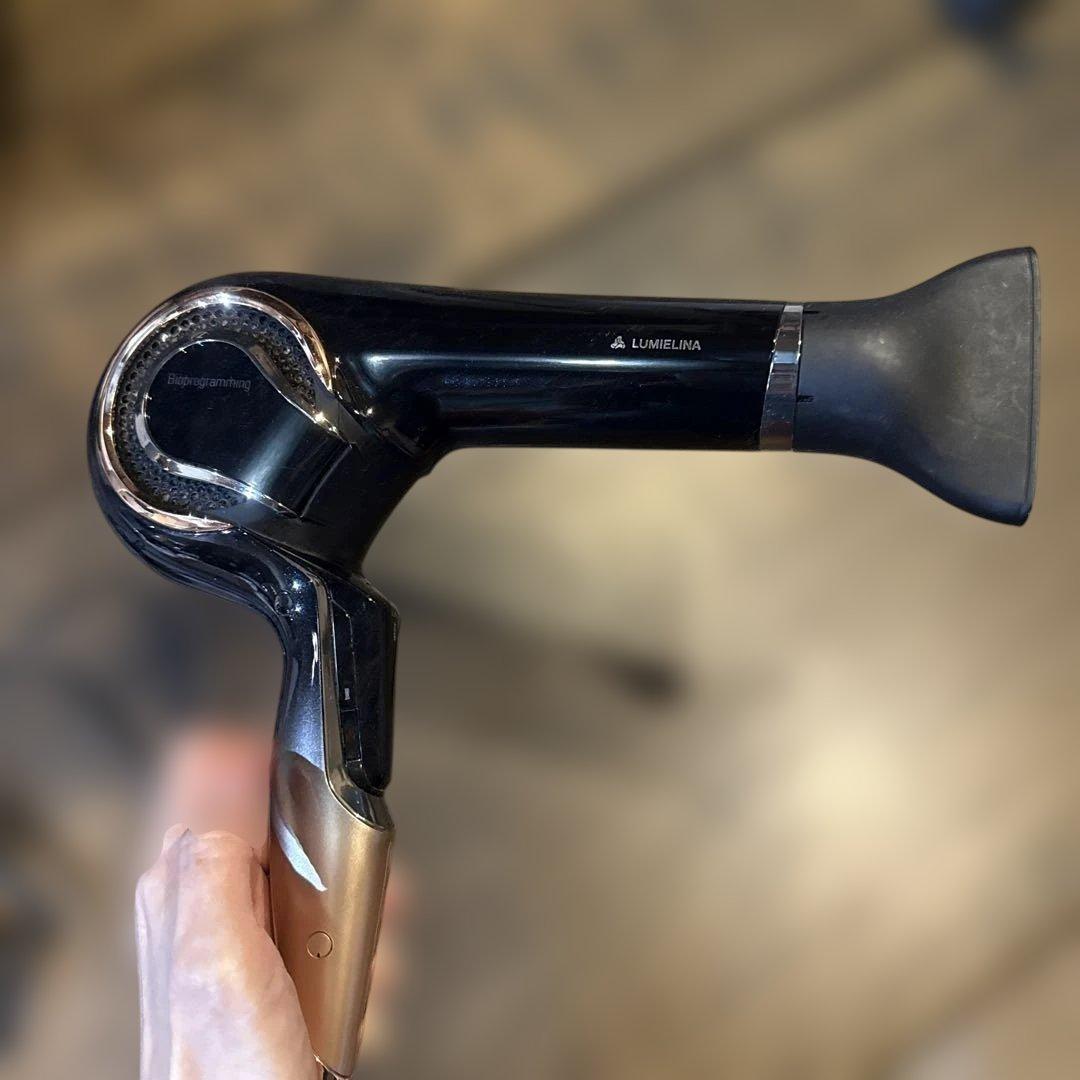 ヘアビューロン4Dヘアドライヤー ブラック/ゴールド