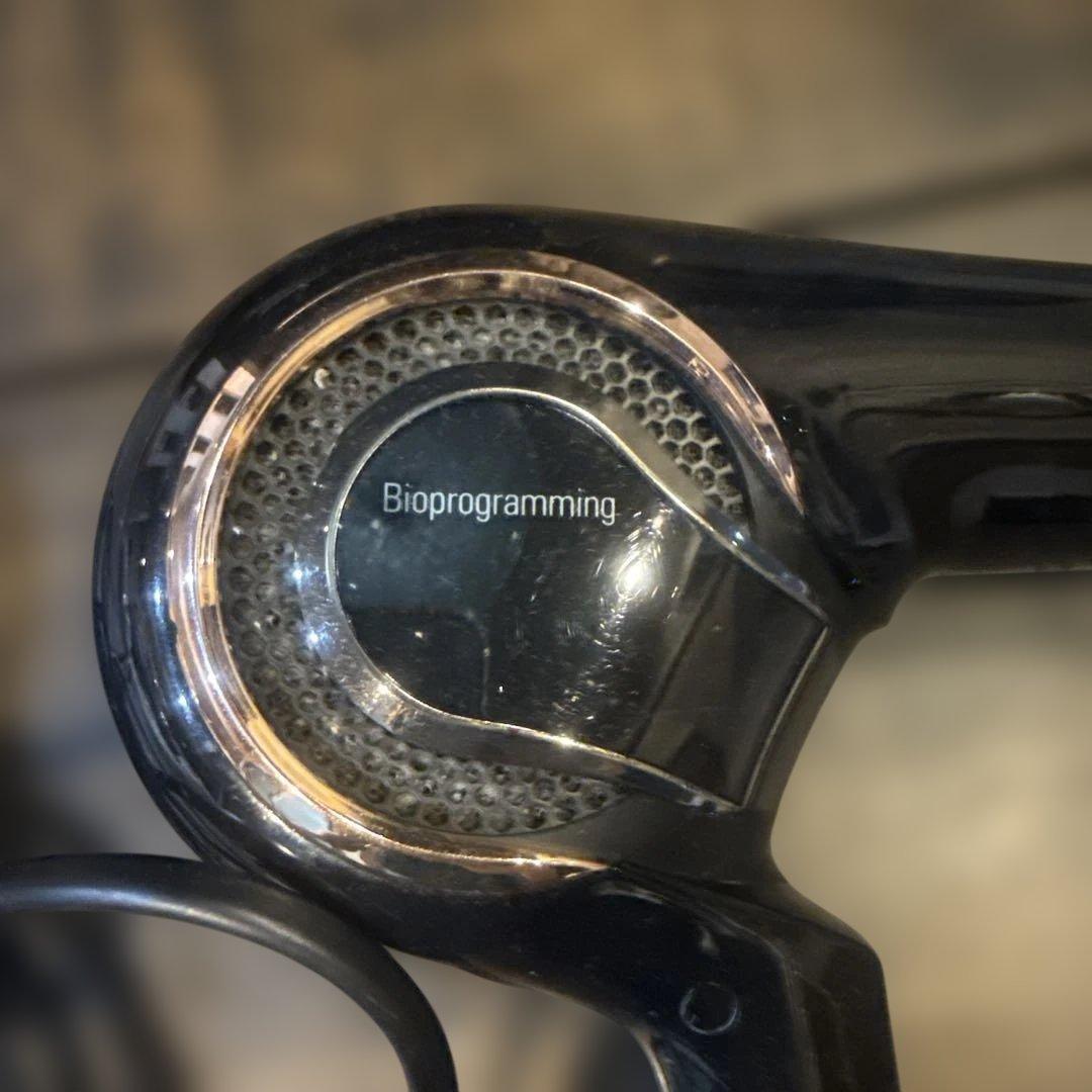 ヘアビューロン4Dヘアドライヤー ブラック/ゴールド