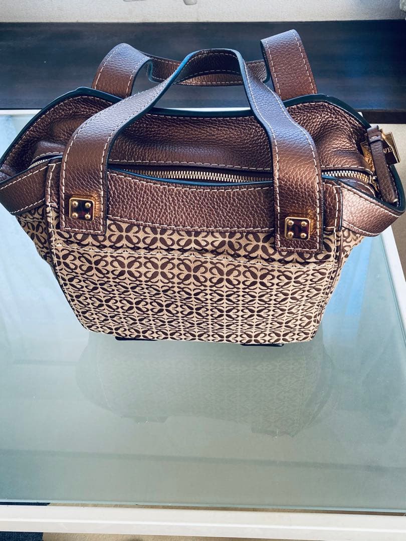 LOEWE アナグラム　バッグ