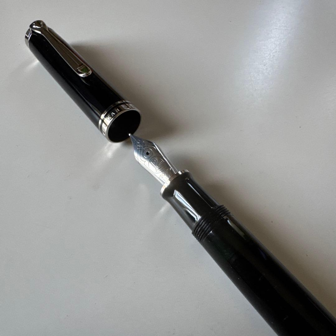 Pelikan ペリカン 万年筆スーベレーンM805 ブラック ＥFニブ 極細字