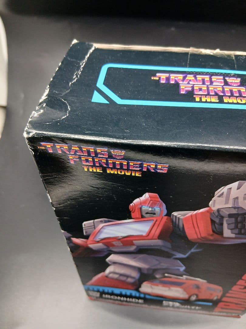 トランスフォーマー　スタジオシリーズ　SS-97 アイアンハイド フィギュア