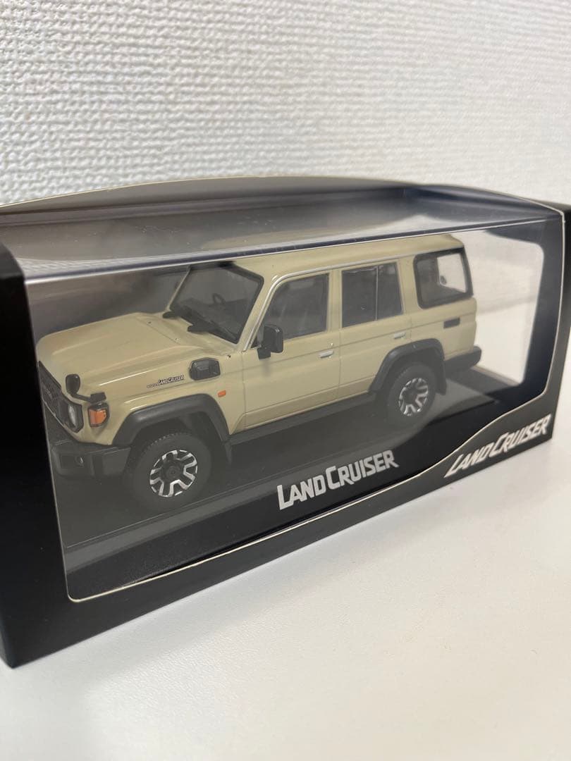 ランドクルーザー70 ベージュ ミニカー トヨタ