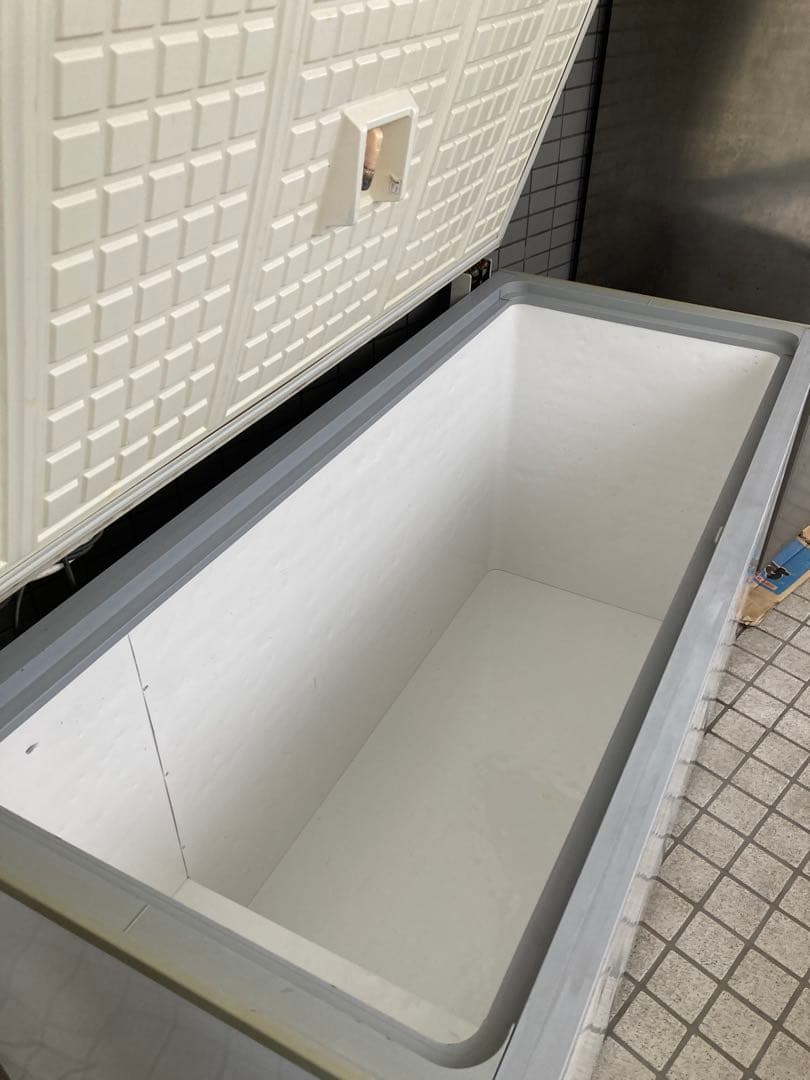 Ⓜ*️様 【中古】サンヨー 冷凍 ストッカー SCR-R551G冷凍庫 アイス