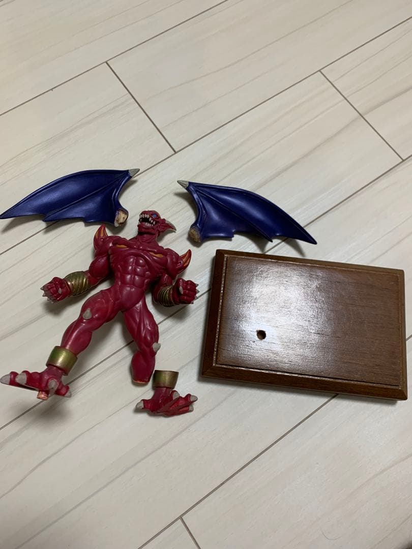 レッドアリーマー　デモンズブレイゾン　フィギュア　激レア　懸賞