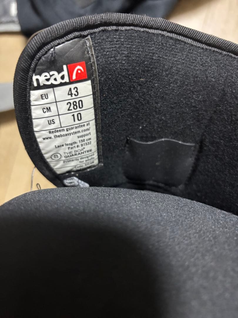 Head perfect fitスノーボードブーツ ブラック ゴーグル手袋付き