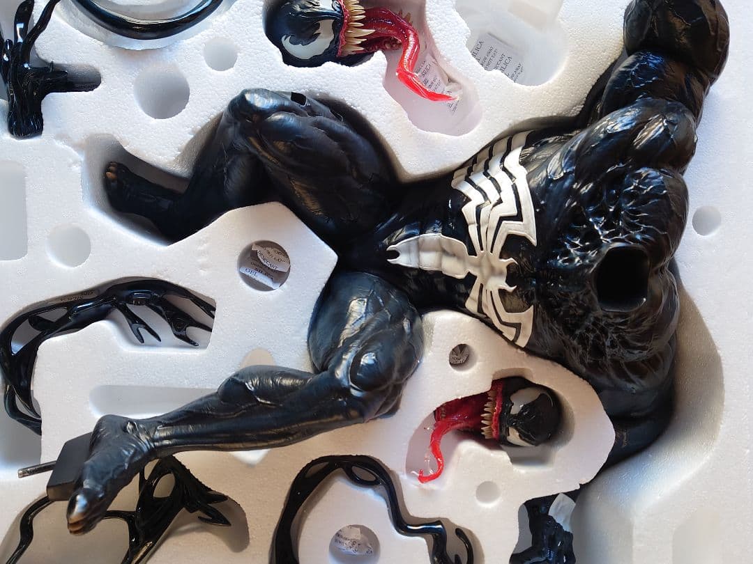 サイドショウ 1/4 ヴェノム・ダークオリジン ヴェノム スタチュー フィギュア