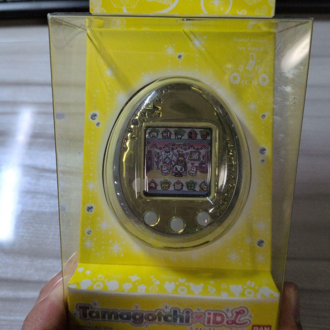 未使用未開封　Tamagotchi iD L イエロー