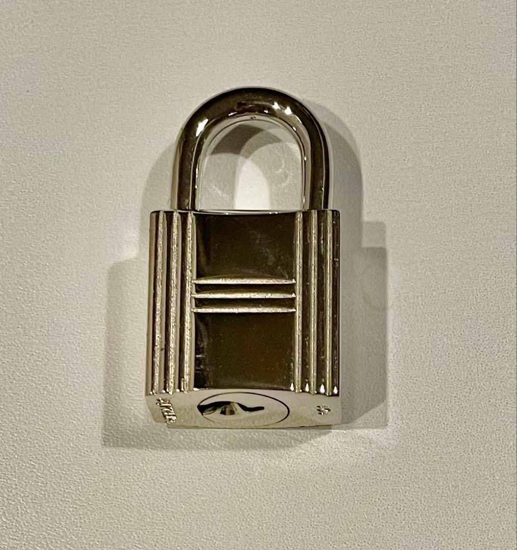 HERMES エルメス カデナ　No.101 101番　鍵付き