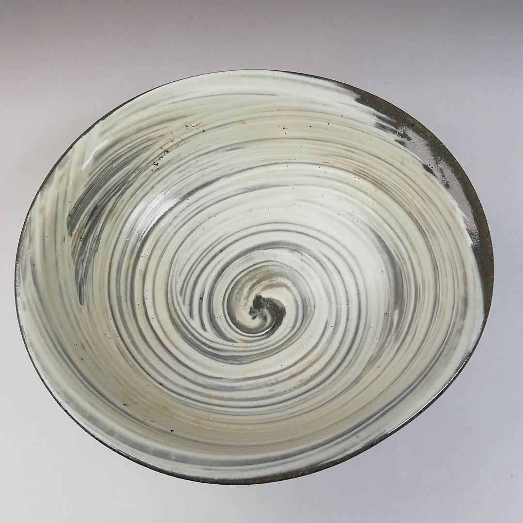 Ｔ５４９　茶碗　『絵刷毛目　茶碗』『楽山窯造』　共箱　抹茶碗　茶道具