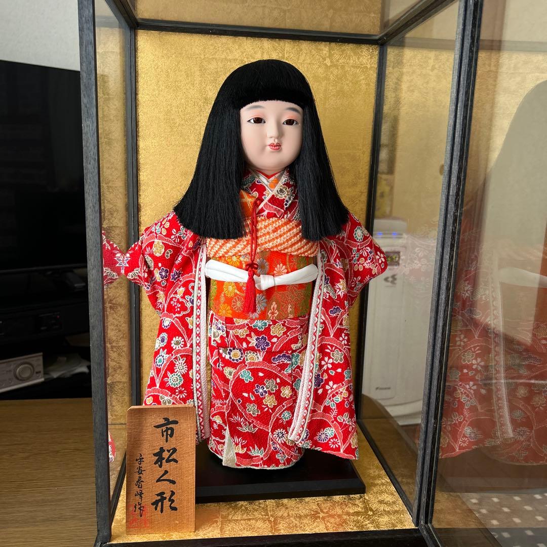 市松人形 赤い和服 伝統工芸品　ガラスケース付き 春峰作