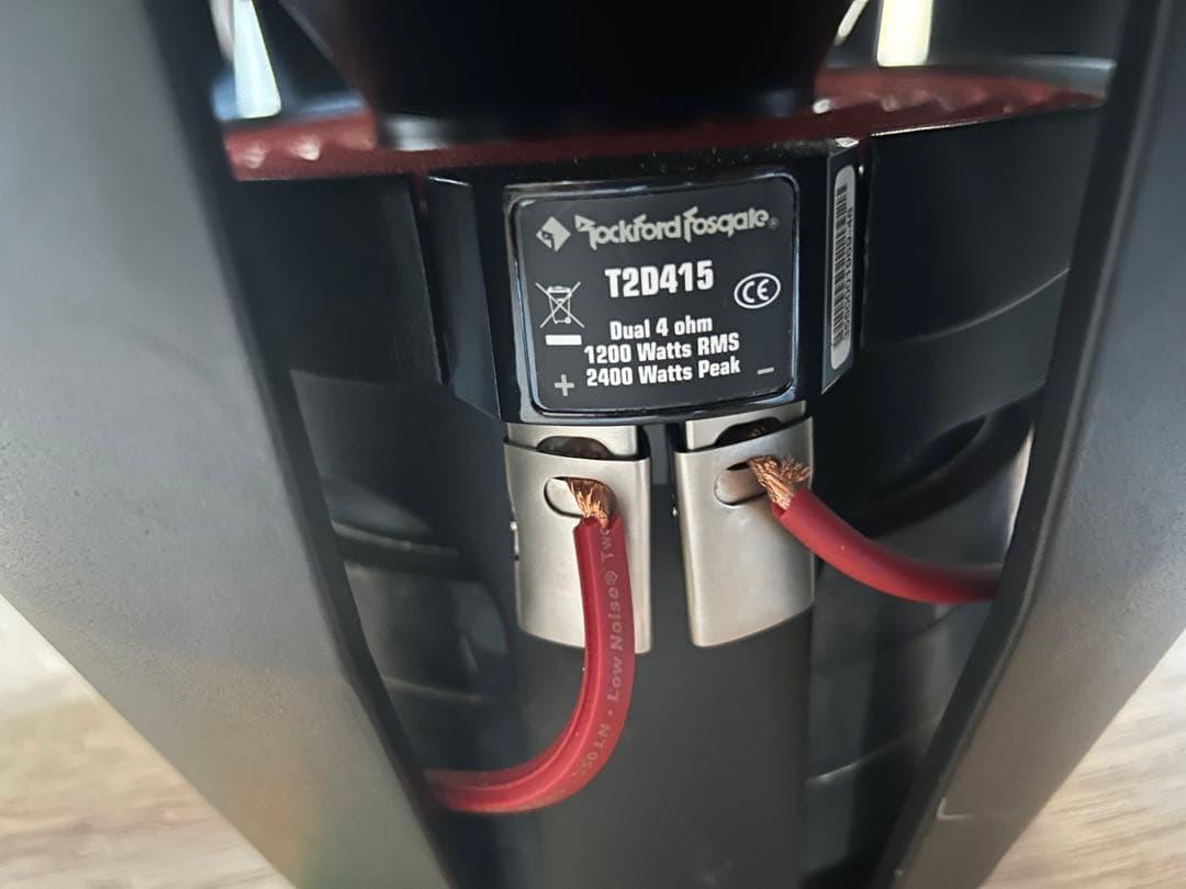 ロ*ト様 Rockford Fosgate T2D415 サブウーファー