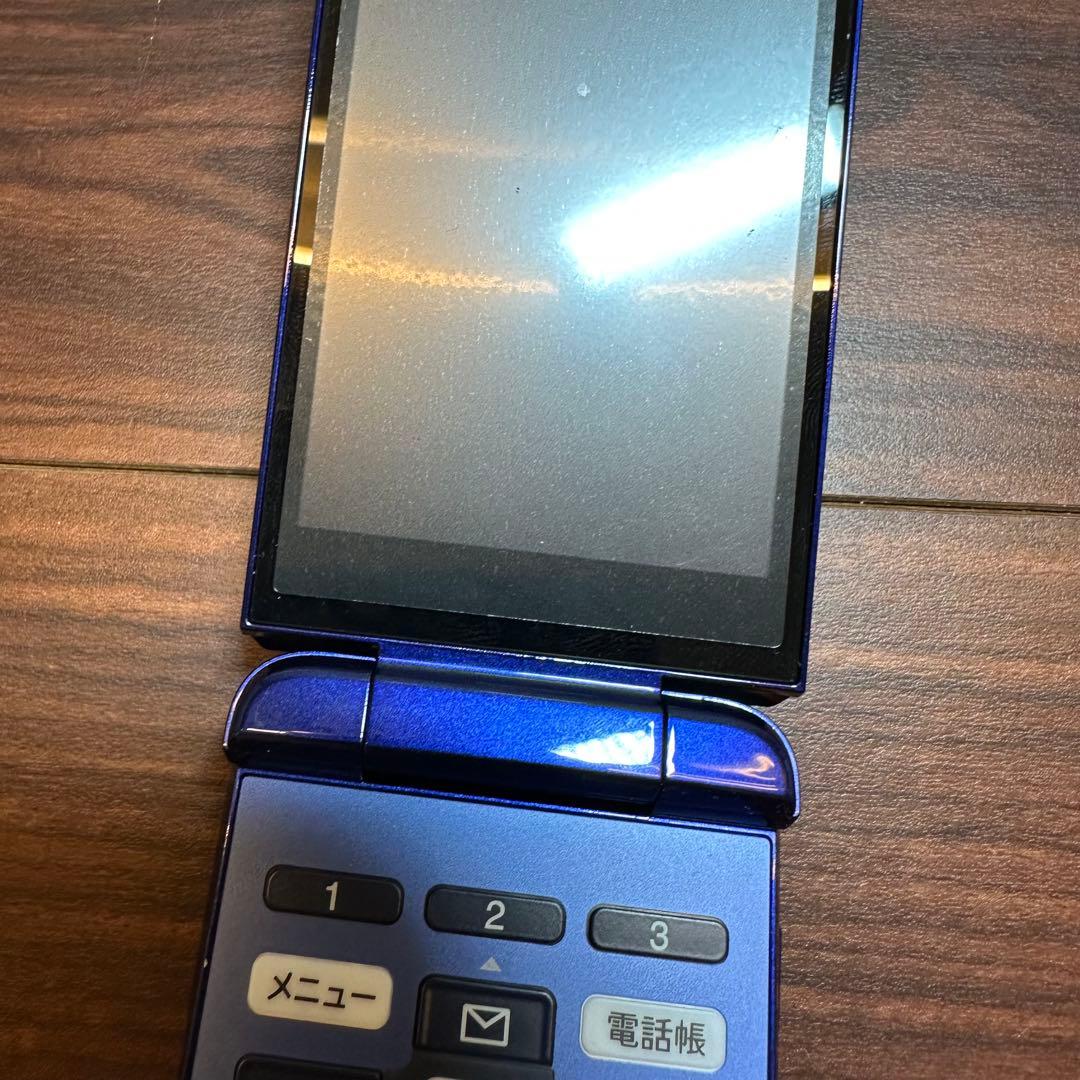au KYOCERA KYF41SLA かんたんケータイ ガラケー 5304