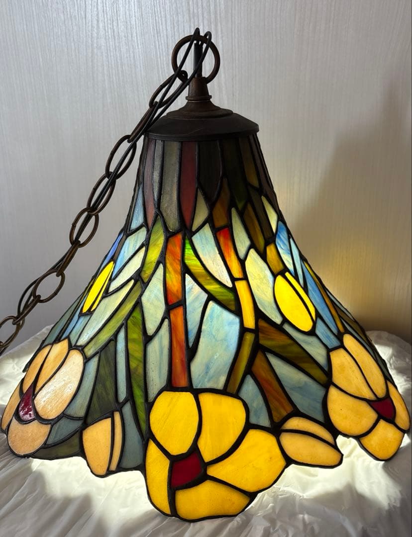 ビンテージ☆ステンドグラスの天井吊り下げランプ