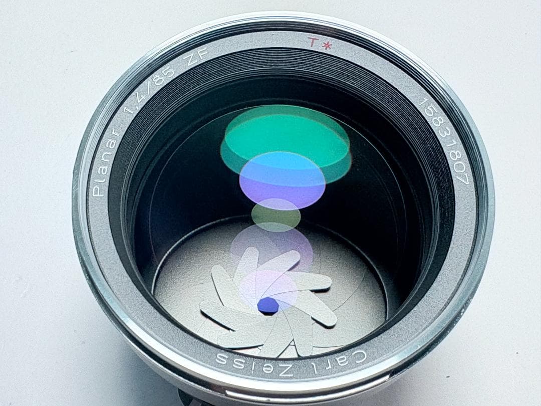 極上品 Carl Zeiss Planar T 85mm F1.4 ZF