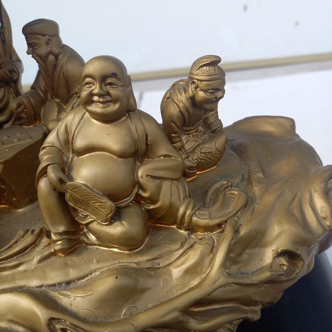 道教の八仙をモチーフにした置物　幅38cm