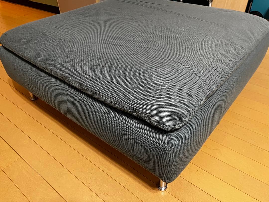 IKEA ソーデルハムン　オットマン